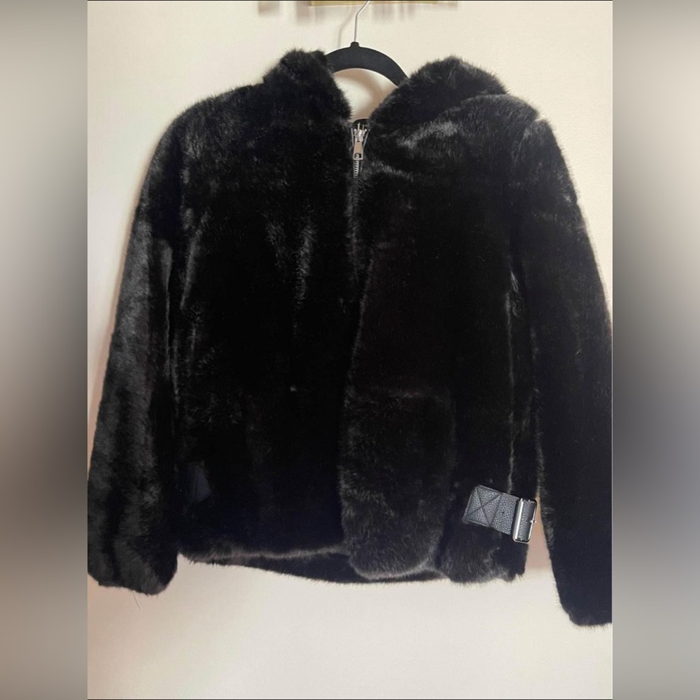 Zara faux fur jacket -size small